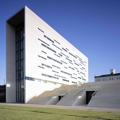 24.里斯本新大學